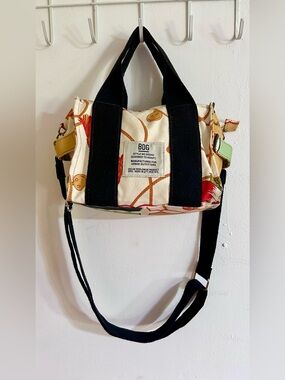 Urban Outfitters BDG Serena Canvas Zipper Adjustable Crossbody Smiley Rope Fun